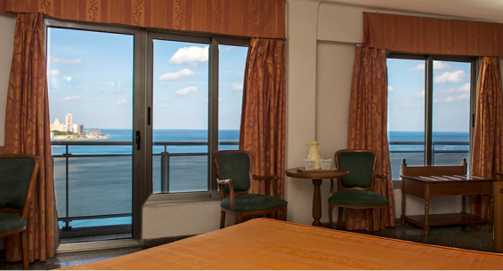 Hotel Ficha