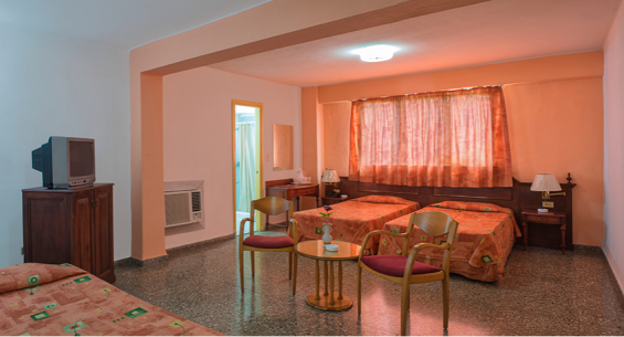 Hotel Ficha