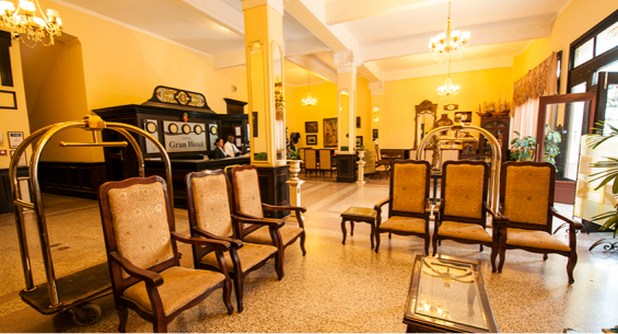 Hotel Ficha