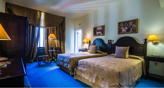 Hotel Ficha
