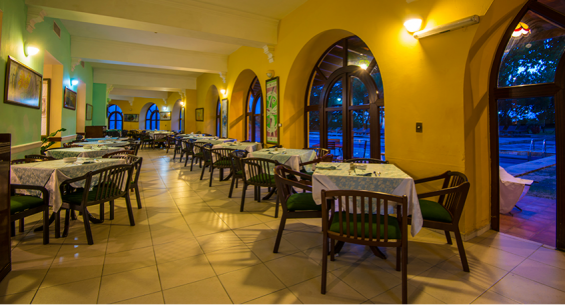 Hotel Ficha