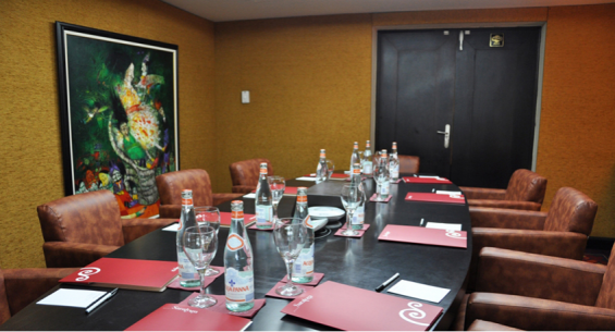 Hotel Ficha