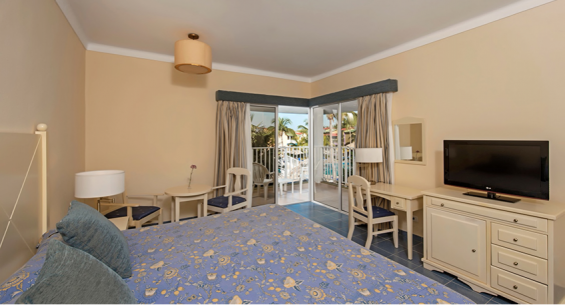 Hotel Ficha