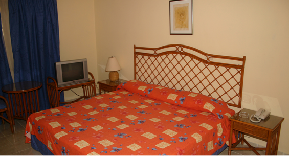 Hotel Ficha