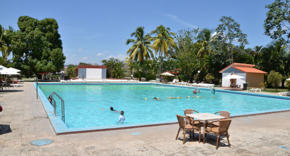 Hotel Ficha