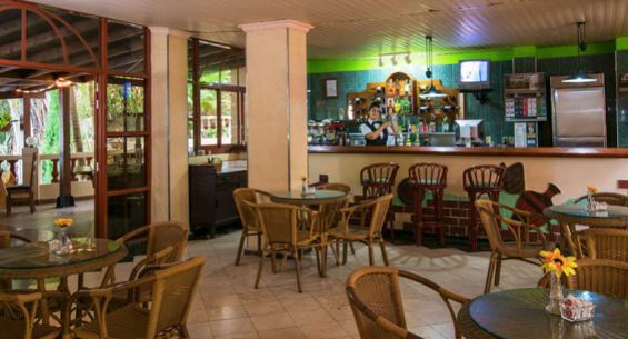 Hotel Ficha