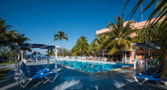 Hotel Ficha