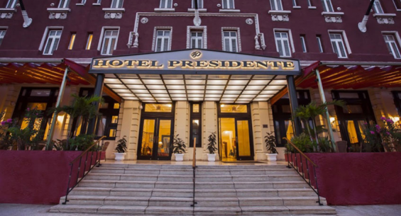 Hotel Ficha