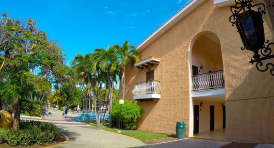 Hotel Ficha
