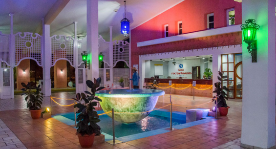 Hotel Ficha