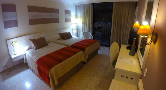 Hotel Ficha