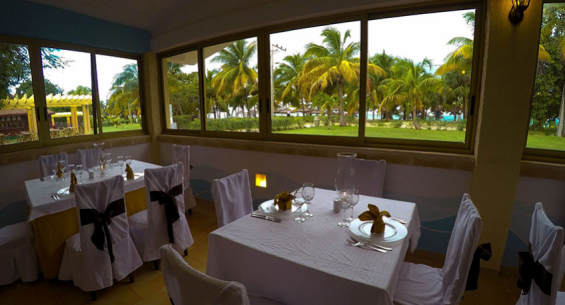 Hotel Ficha