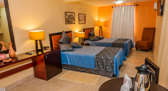 Hotel Ficha