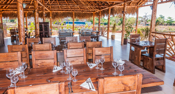 Hotel Ficha