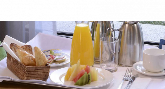 Hotel Ficha