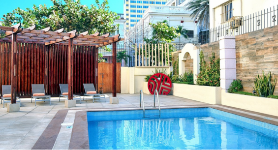 Hotel Ficha