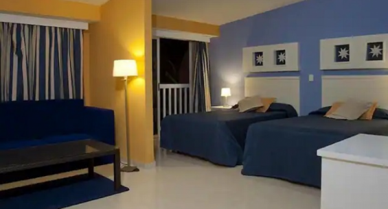 Hotel Ficha