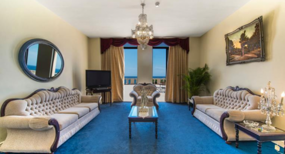 Hotel Ficha