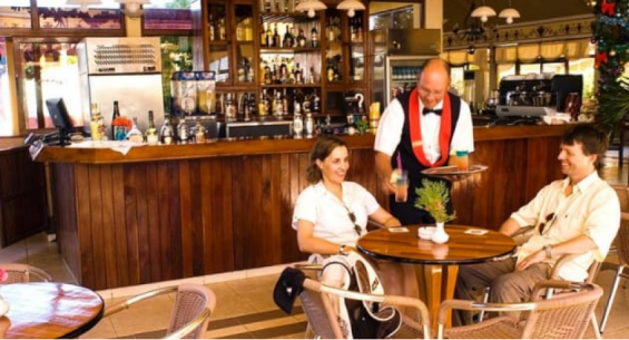 Hotel Ficha