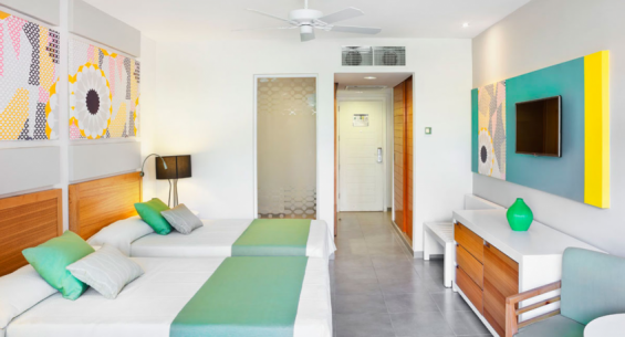 Hotel Ficha